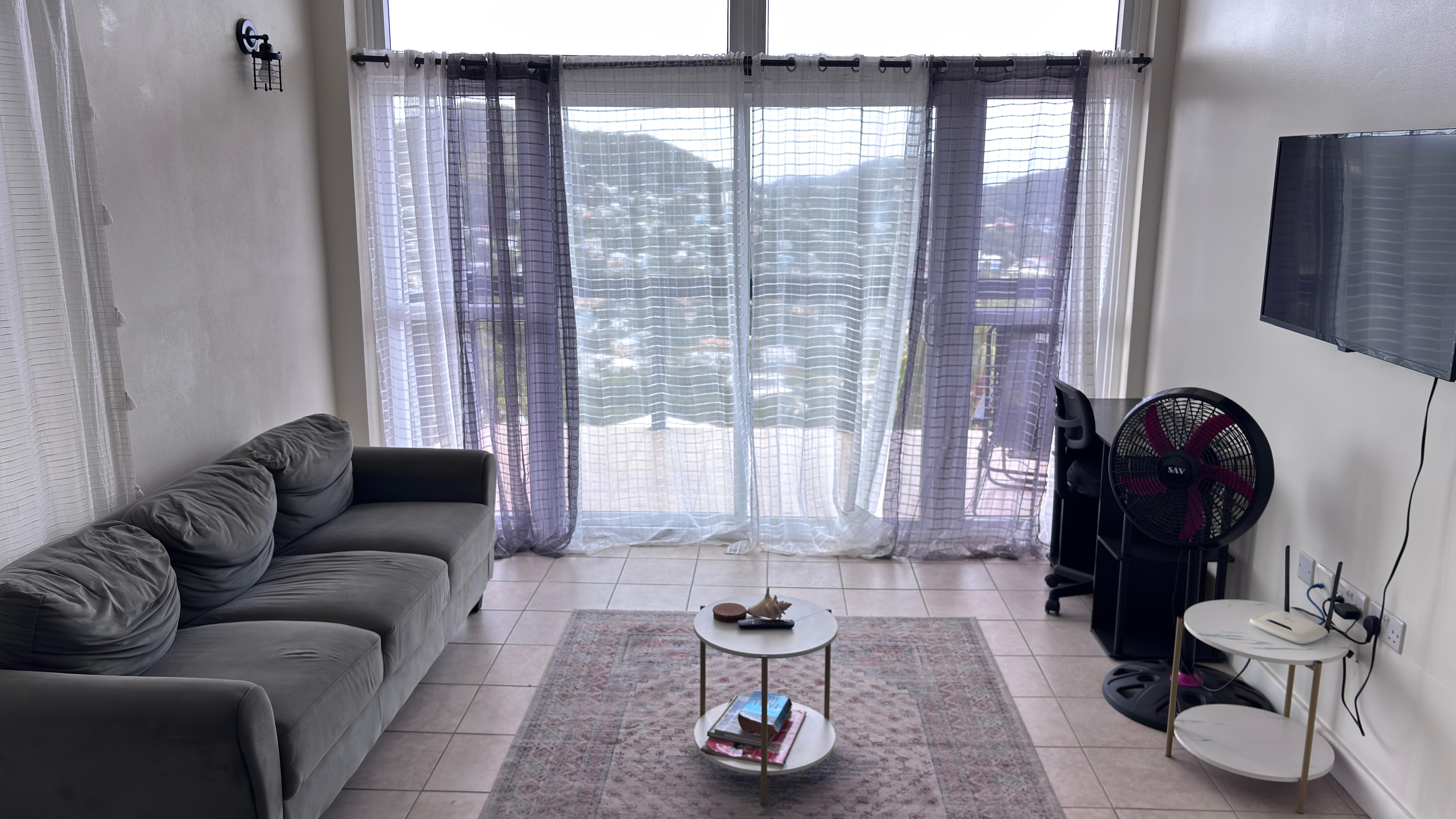 Spacious living room!