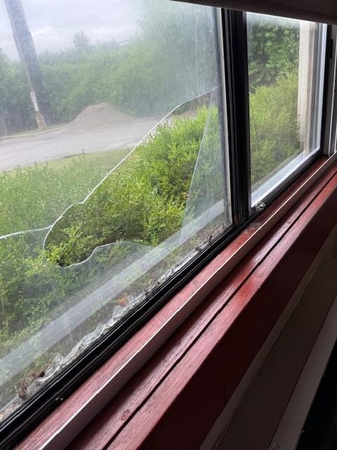 Broken Hotel windows in the room we stay room #123
