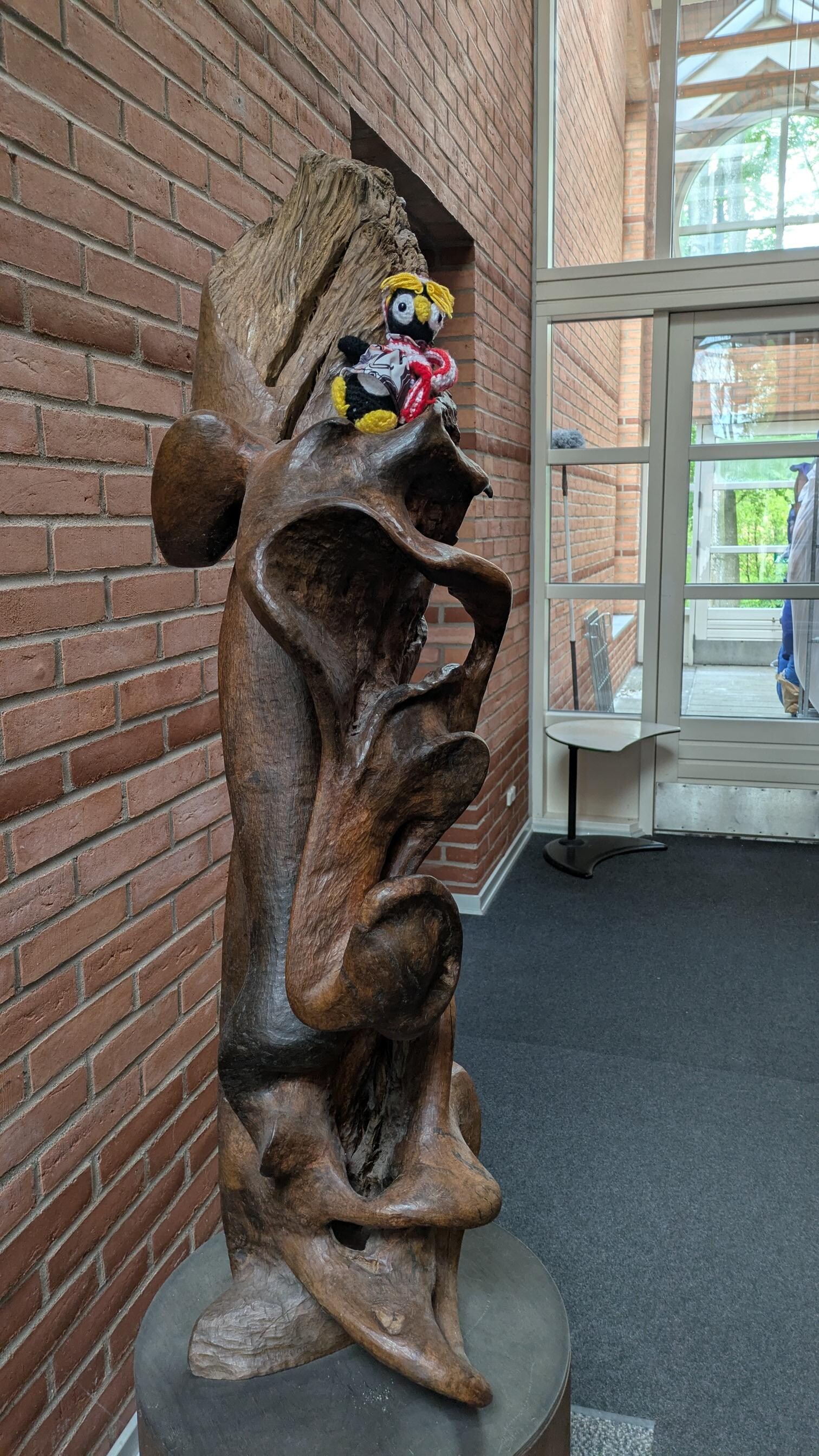 Eine schöne Figur im Eingang 