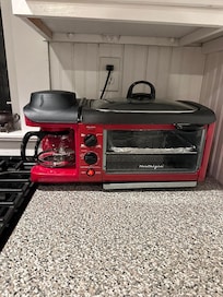 Cute coffee/toaster combo