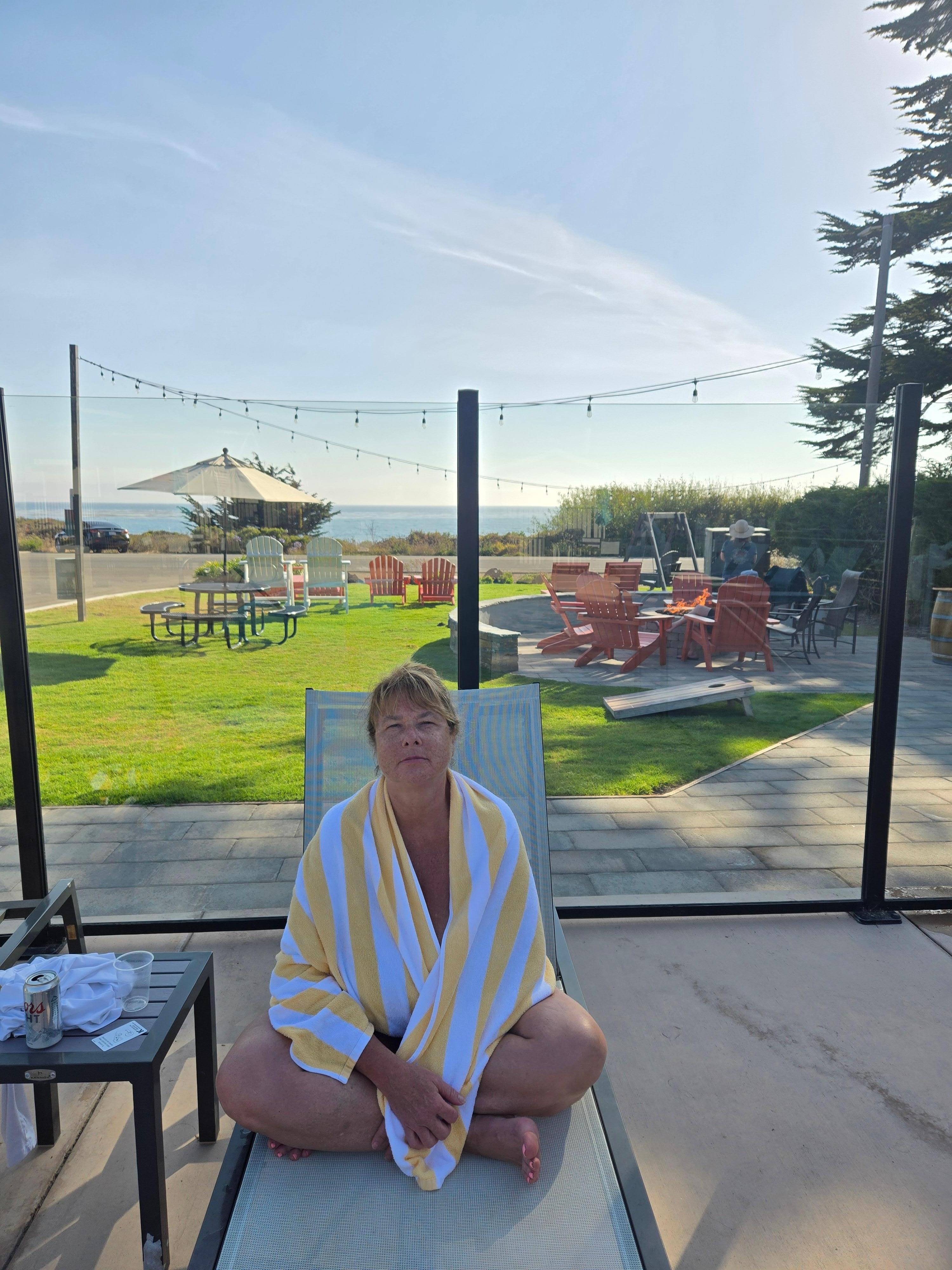 Hot tub area

