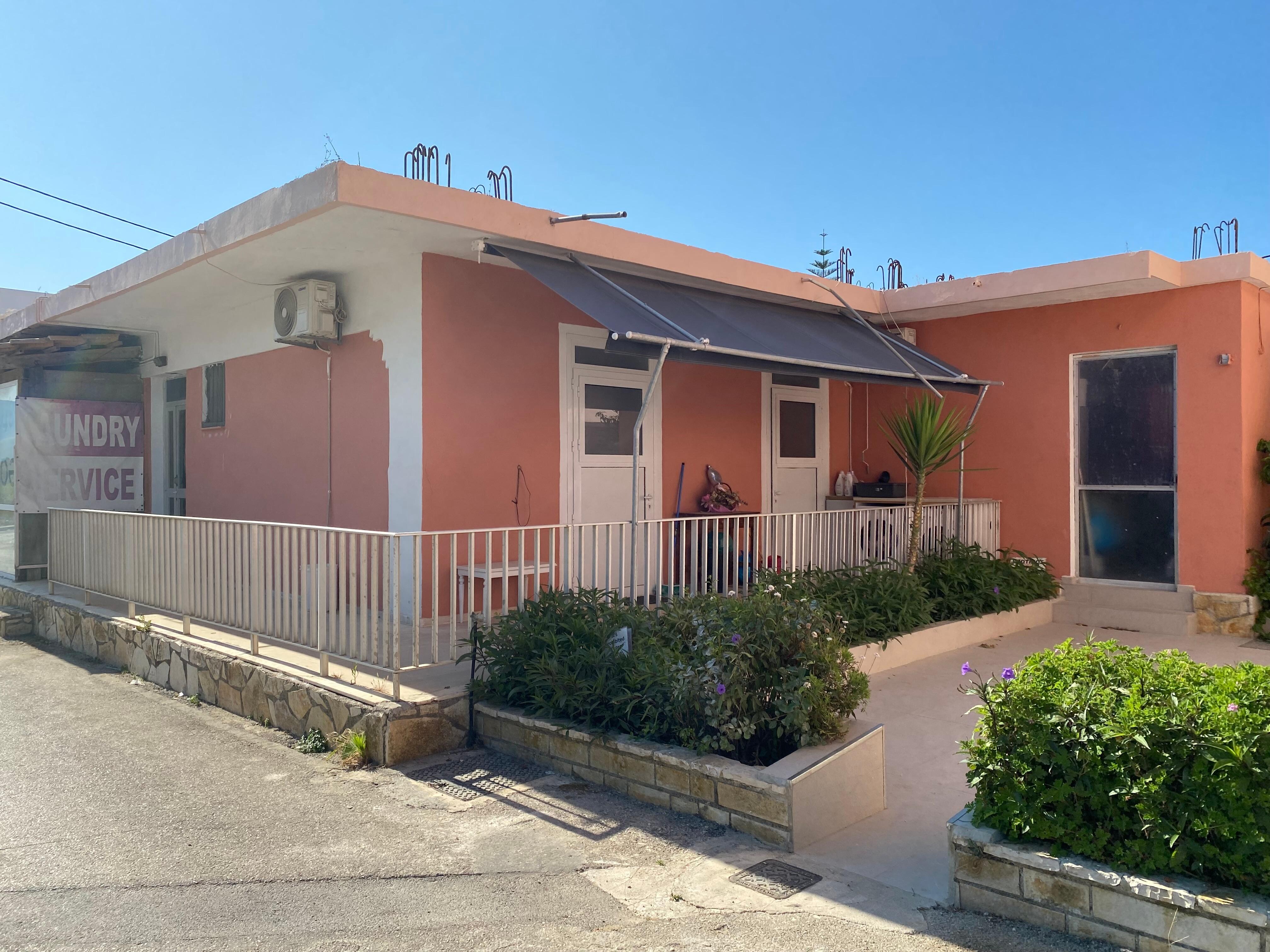 ‘Hotel’ accommodation 