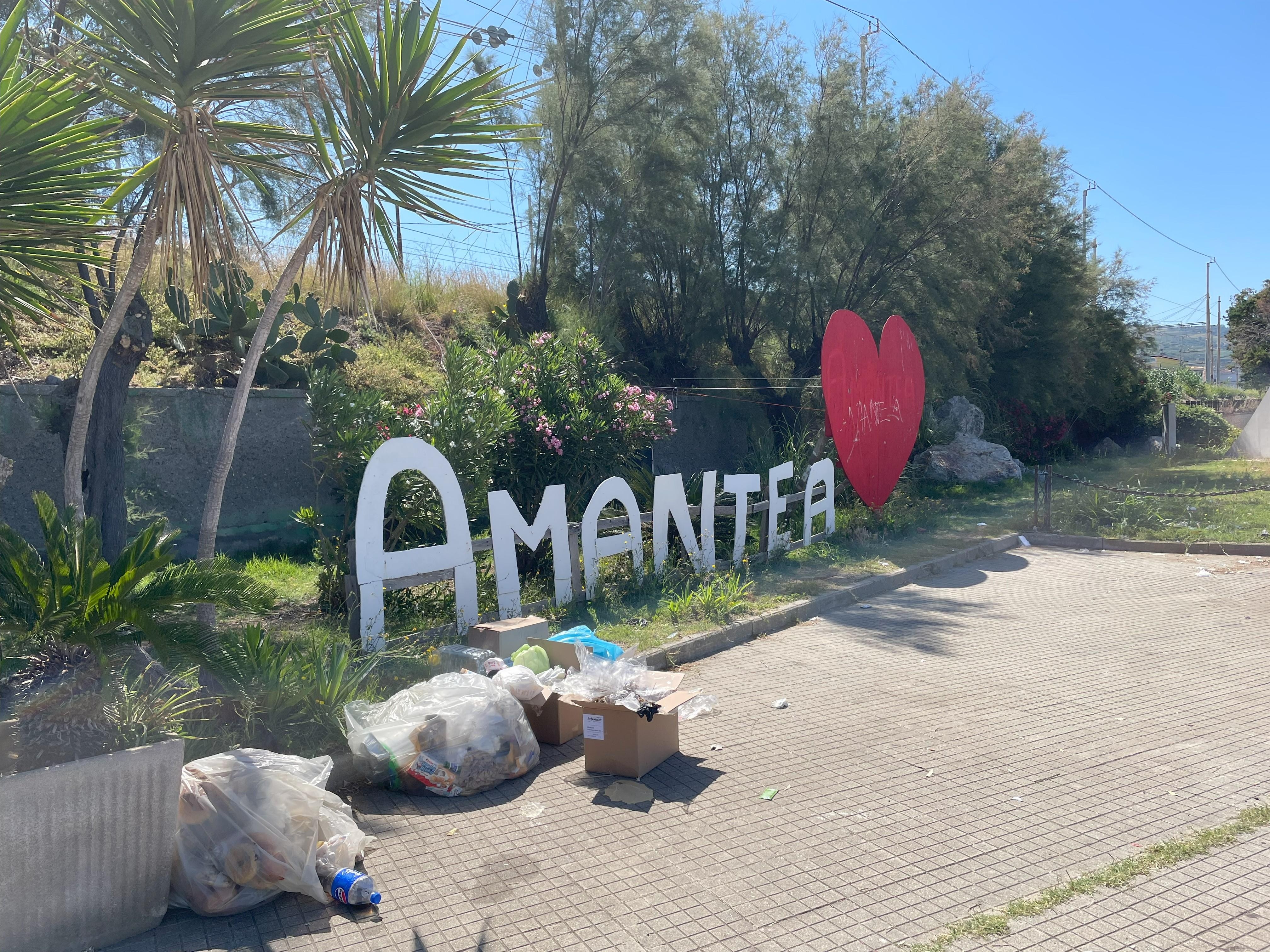 Unten am Strand ist Amantea keine Reise wert. Richtig schön ist der Ort erst oben am Berg.