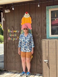 Sunshine scoops ice cream is amazing. I recommend the blackberry cobbler