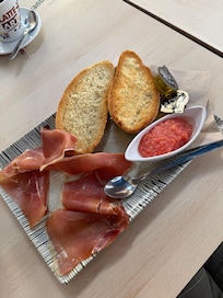 Frokost kjøpt i restauranten i første etasje