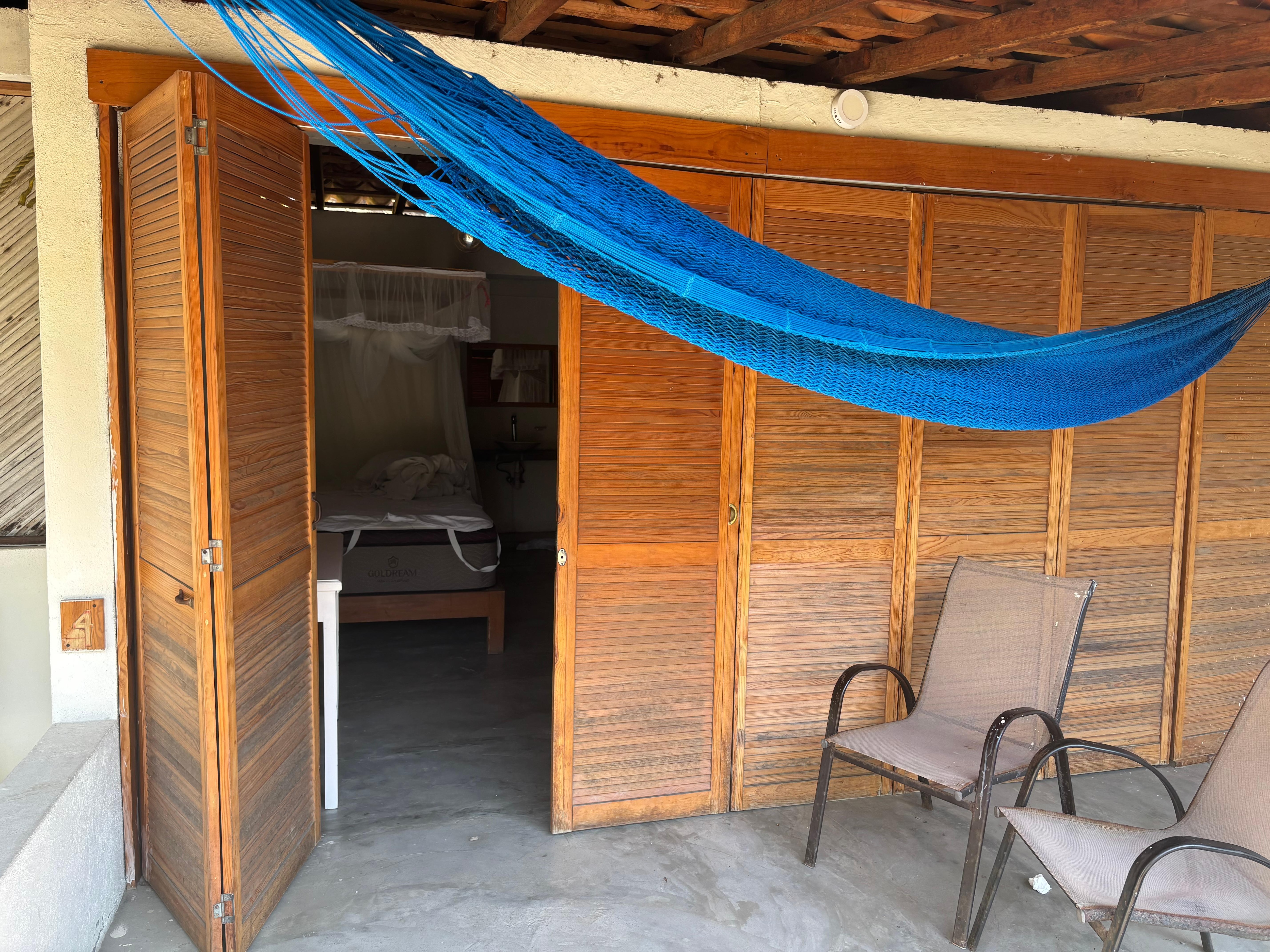 La habitación tiene poca seguridad.