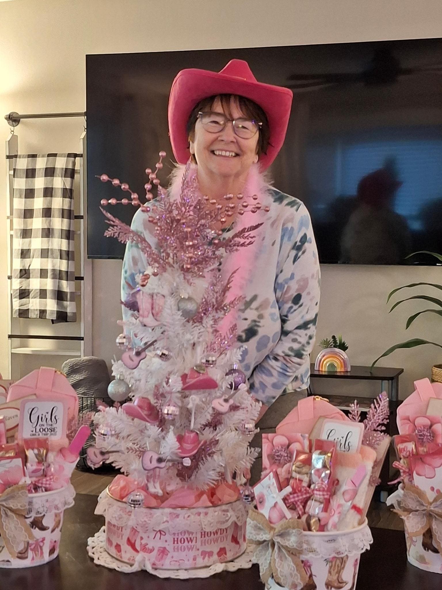 This house brought out the “Dolly” in all of us! 