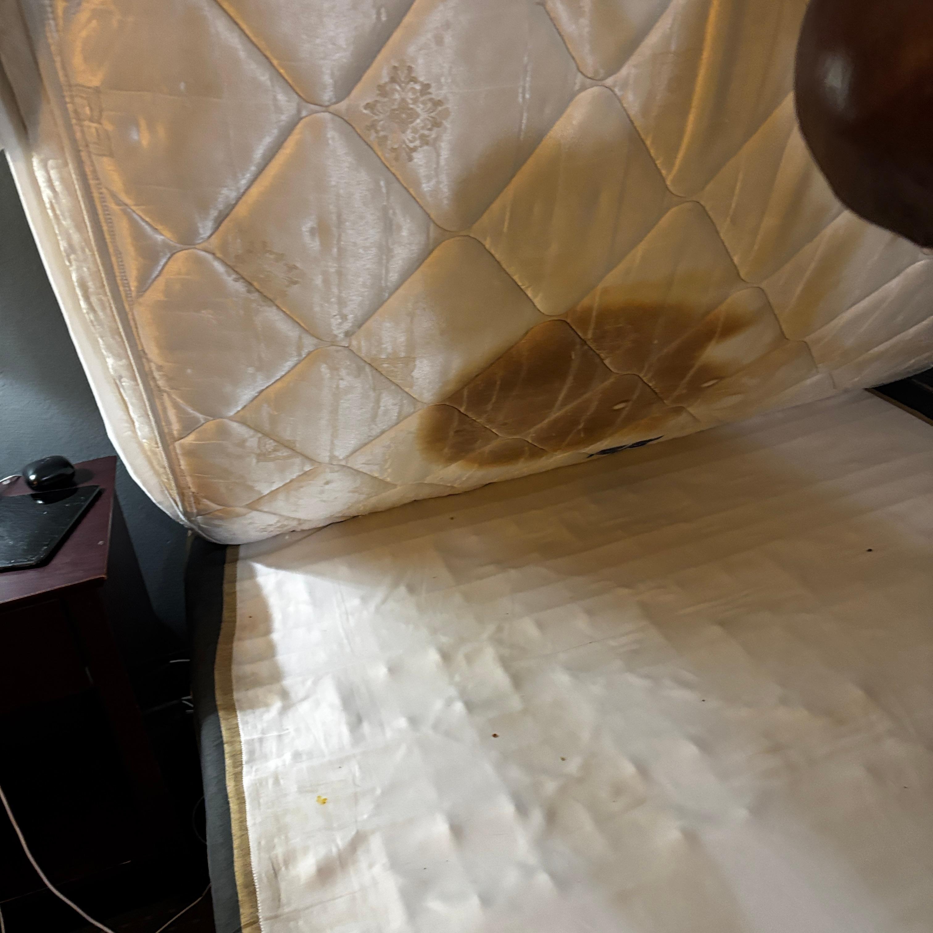 The bottom of the mattress in the room