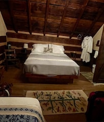 Very comfortable, sink in both bedrooms