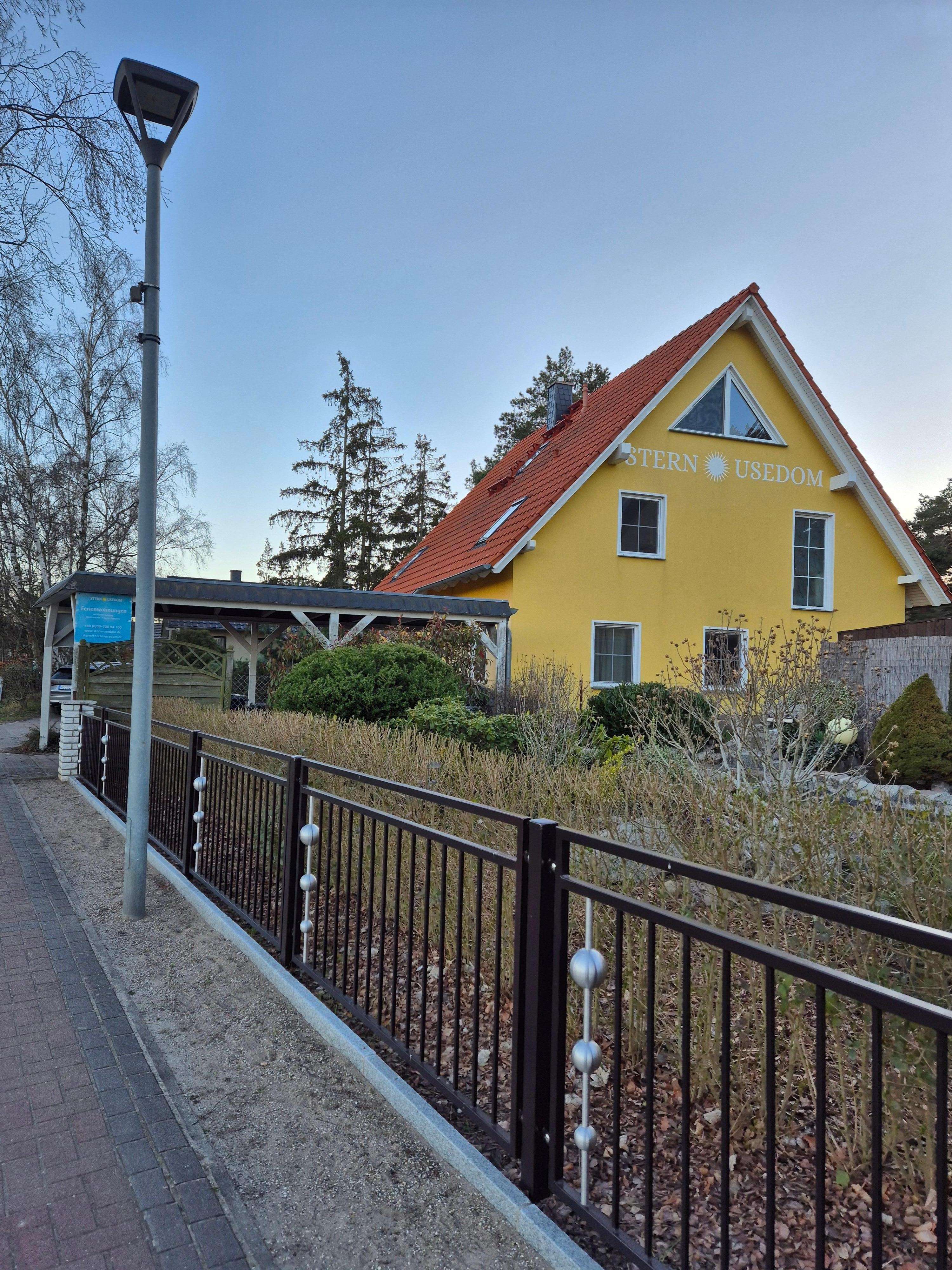 Haus von vorn.