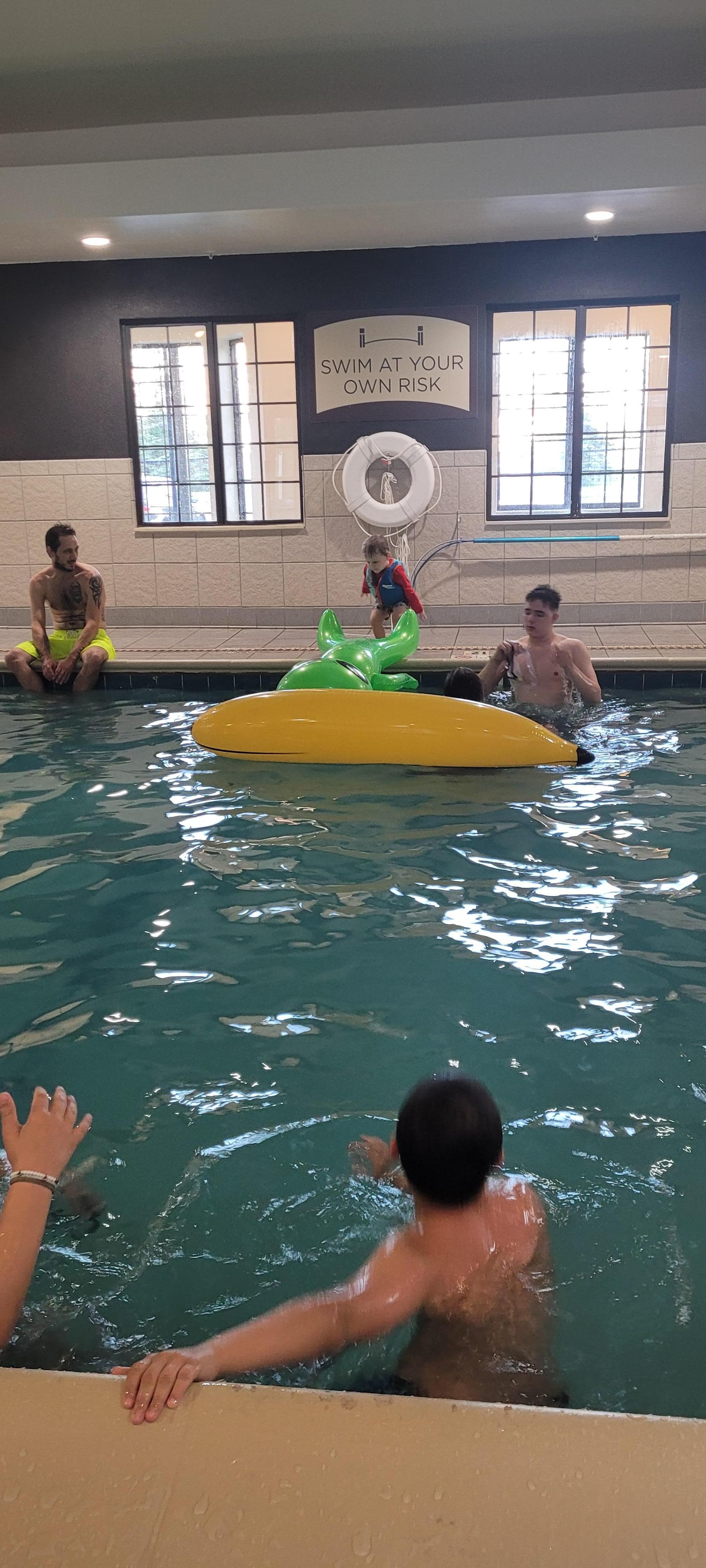 5' pool +