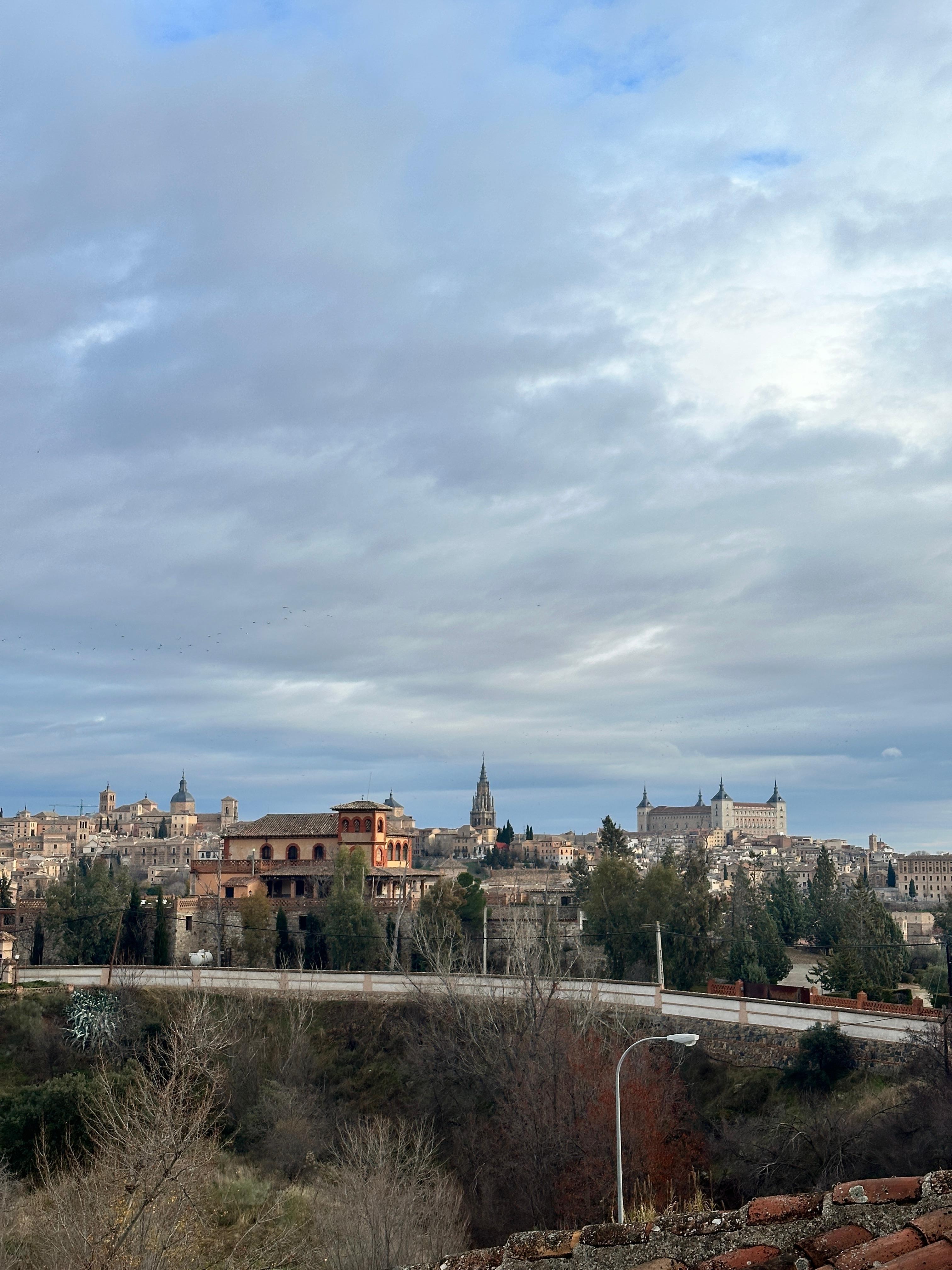 Excelente vista de la habitación con terraza 