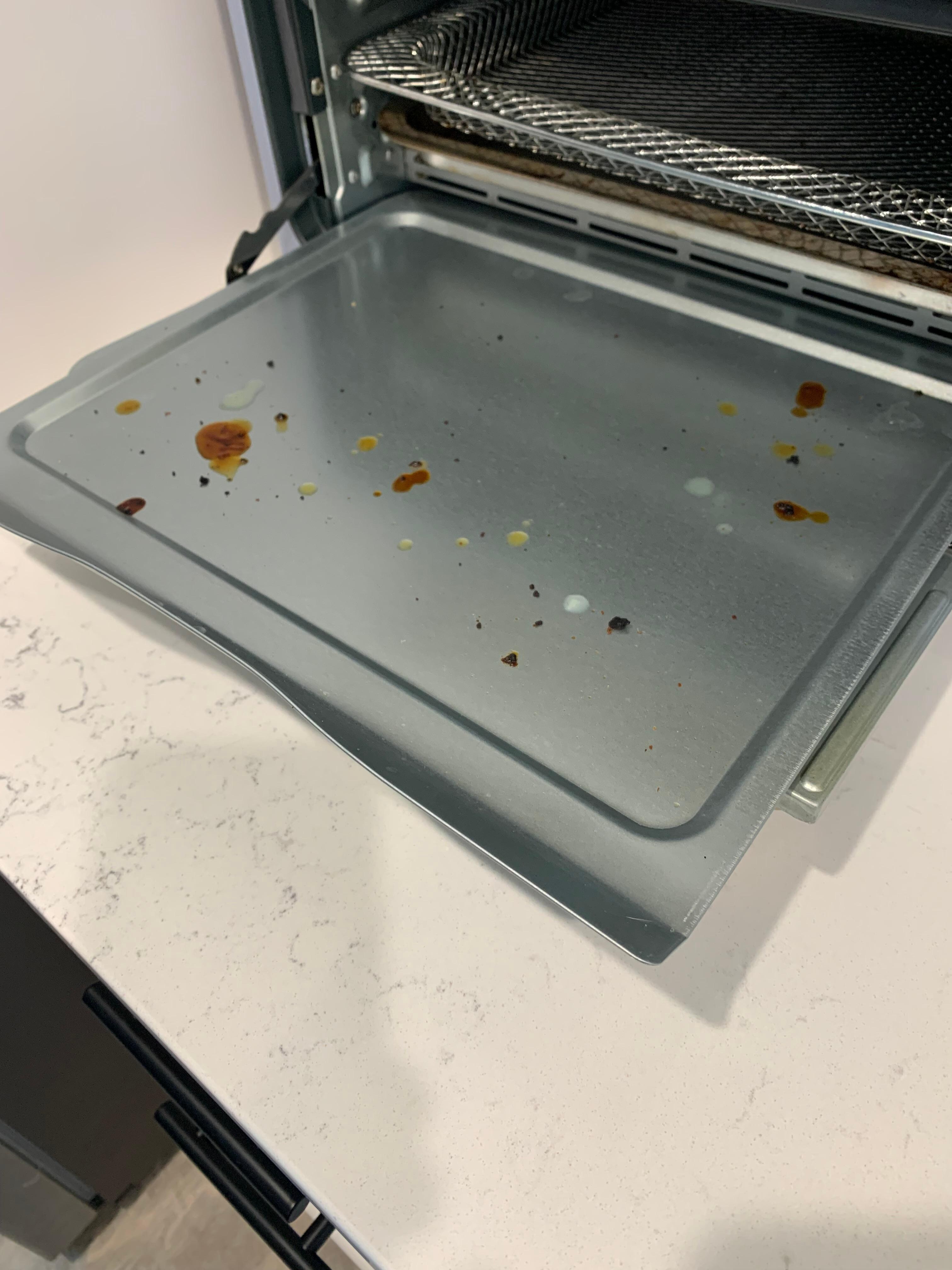 Air fryer/toaster not cleaned