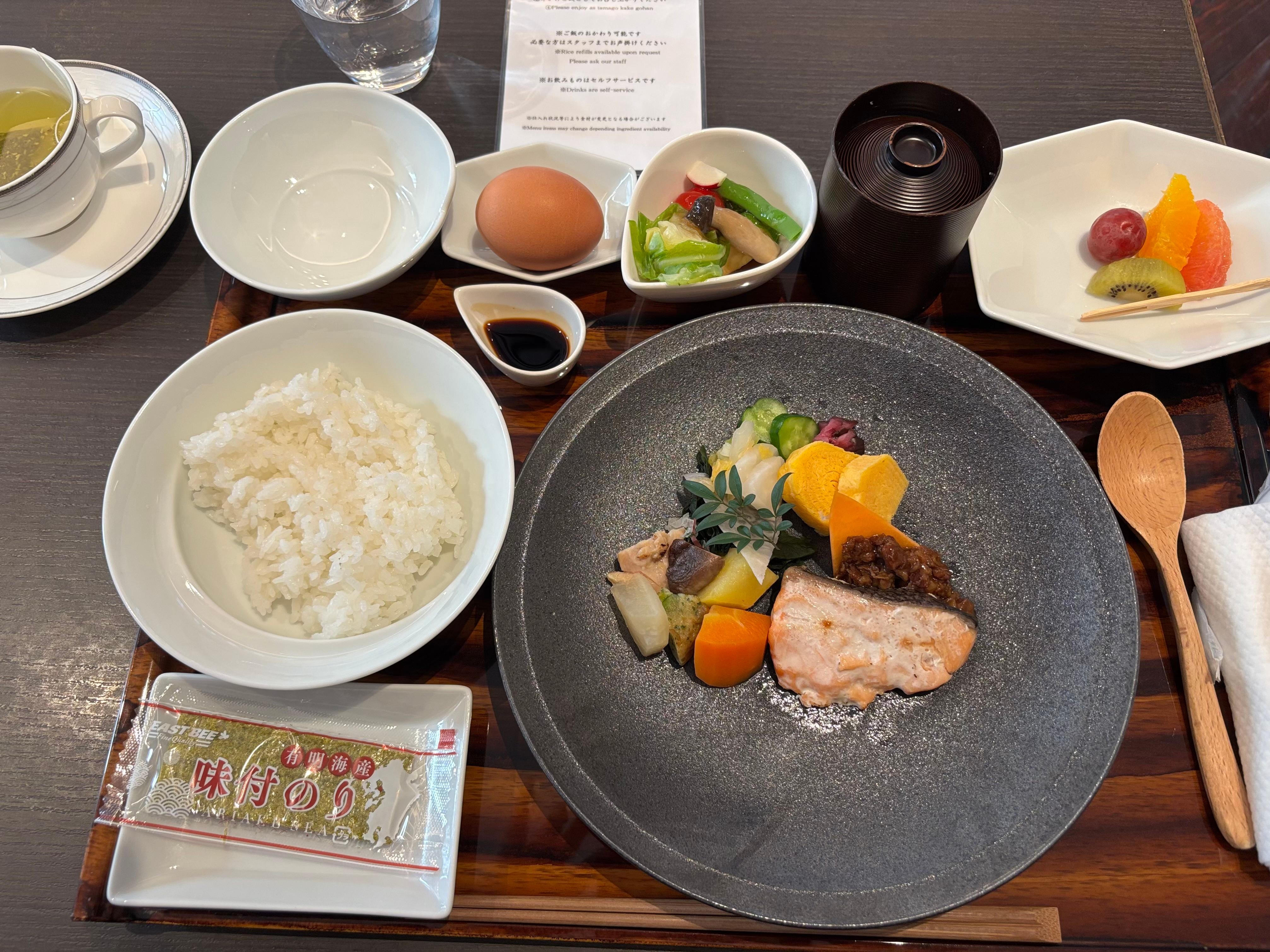 朝ごはん、
うまい