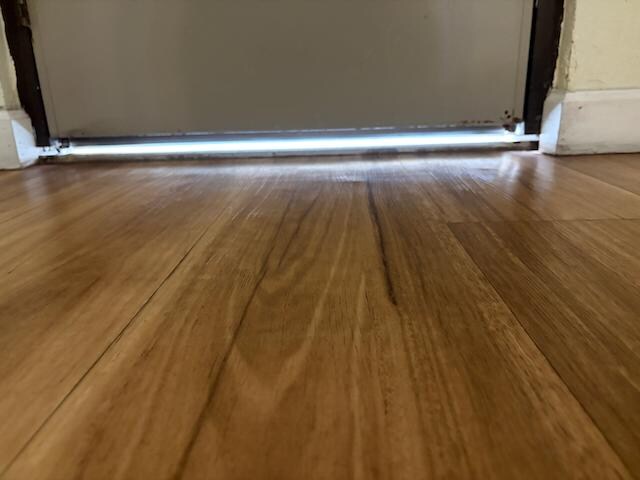 Gap under door
