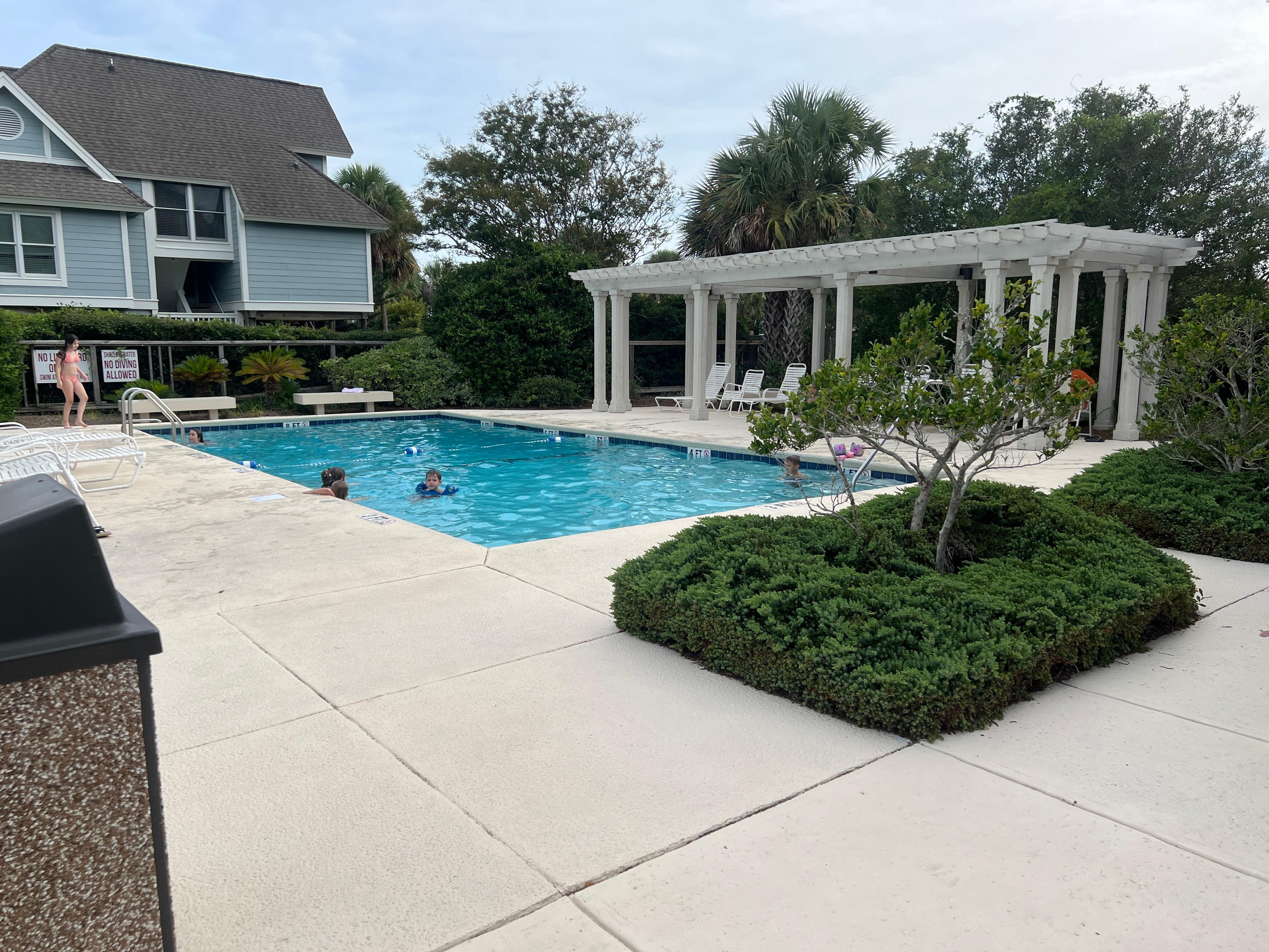 Pool was clean and steps away!