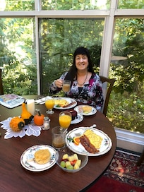 Me enjoying delicious made to order brkfast by Innkeeper Shelley!