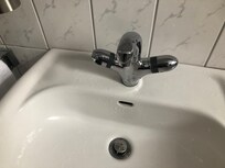 Vandhanen, som kun kunne give varmt eller meget varmt vand.