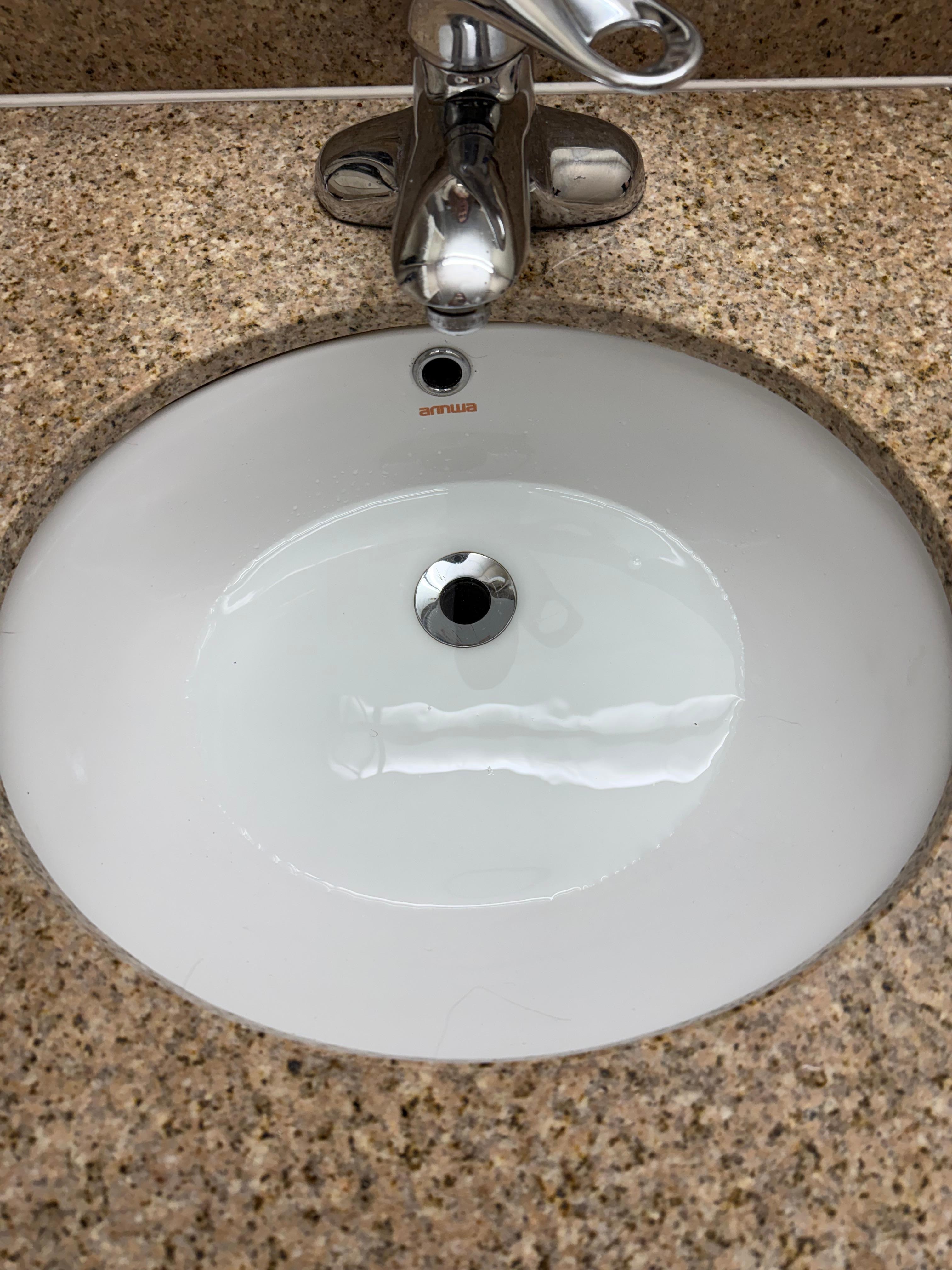 The sink had no stopper and was very slow to drain.