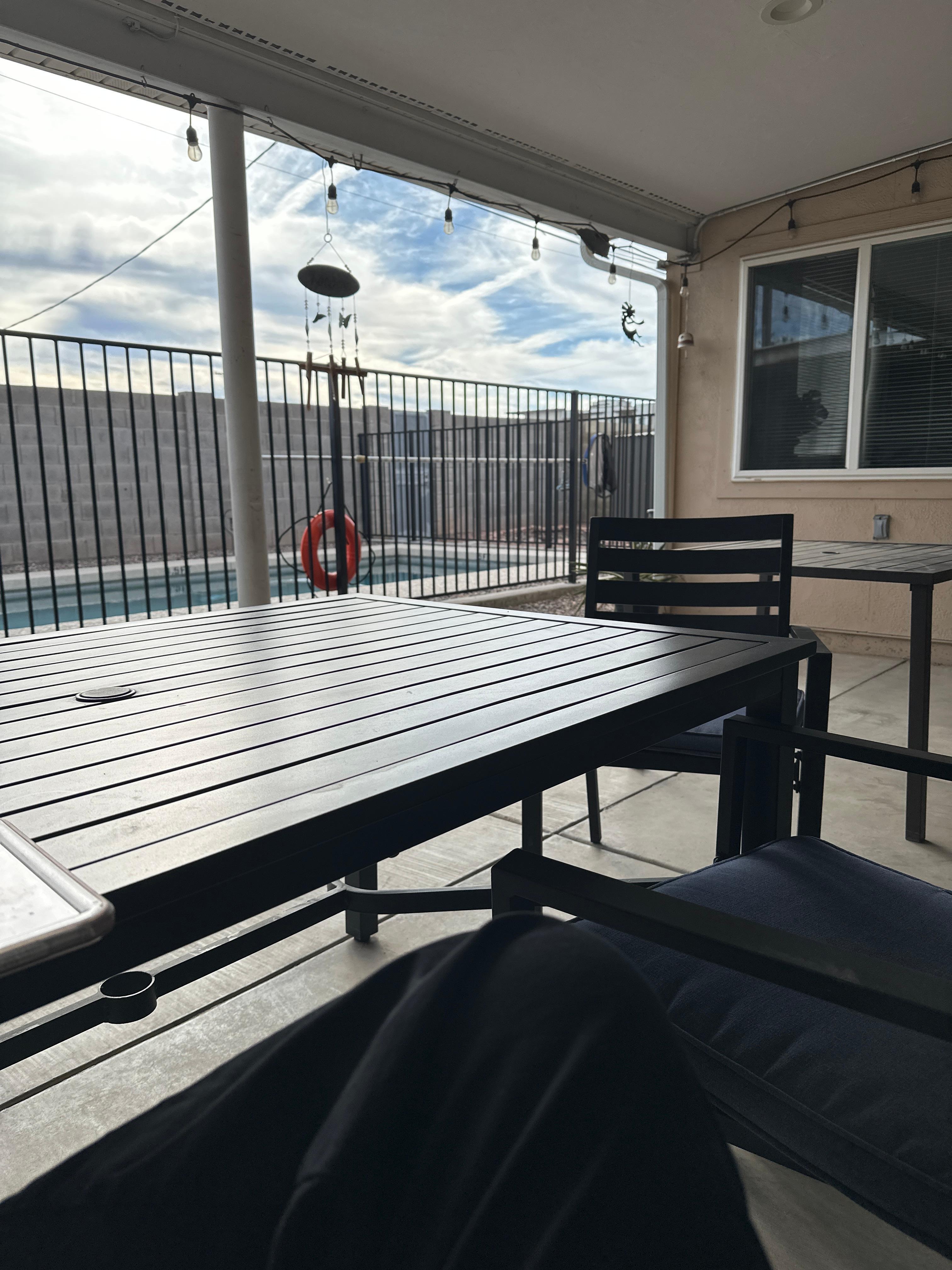 Nice patio area. Lived playing cards out here.