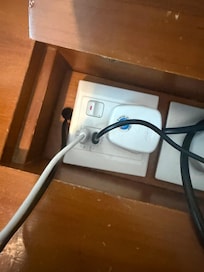 Executive suite had usb chargers which I needed! Thankful