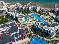 See the construction on the left. All that dust settled on our clothes outside drying