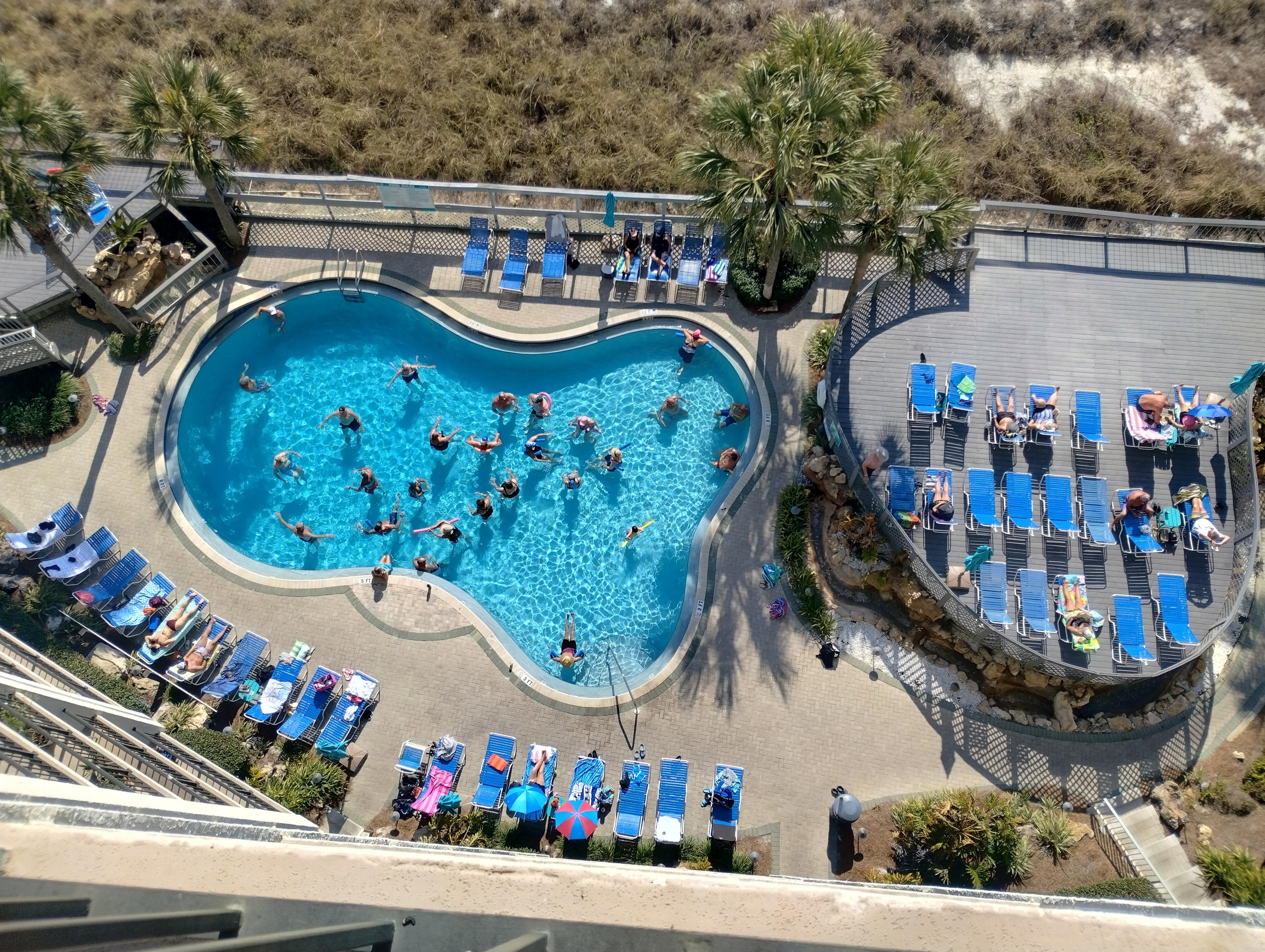 The heated pool was wonderful and the hot tub was amazing at night after a long day of walking the beach and exploring the city