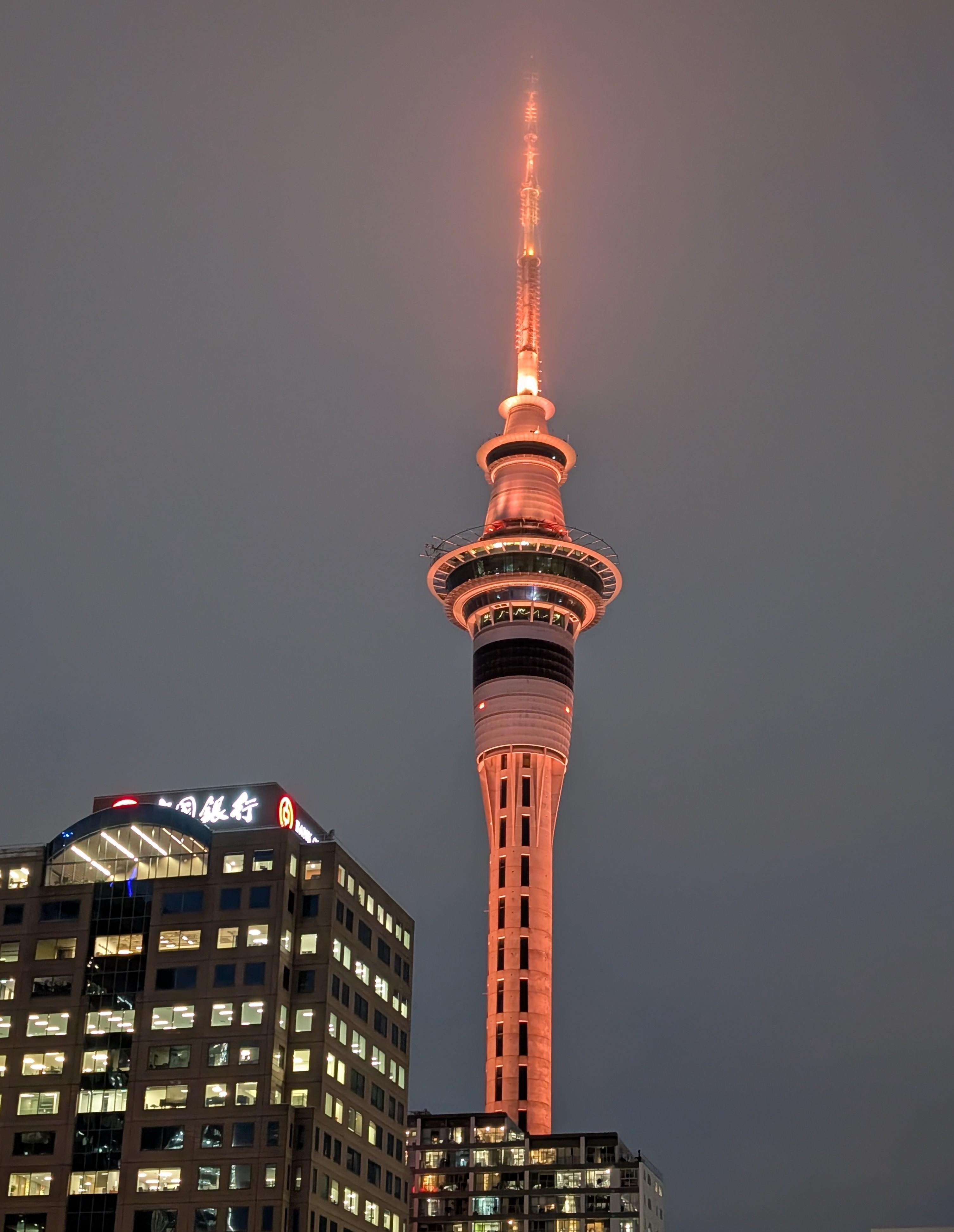Vue de notre chambre, la Skytower.