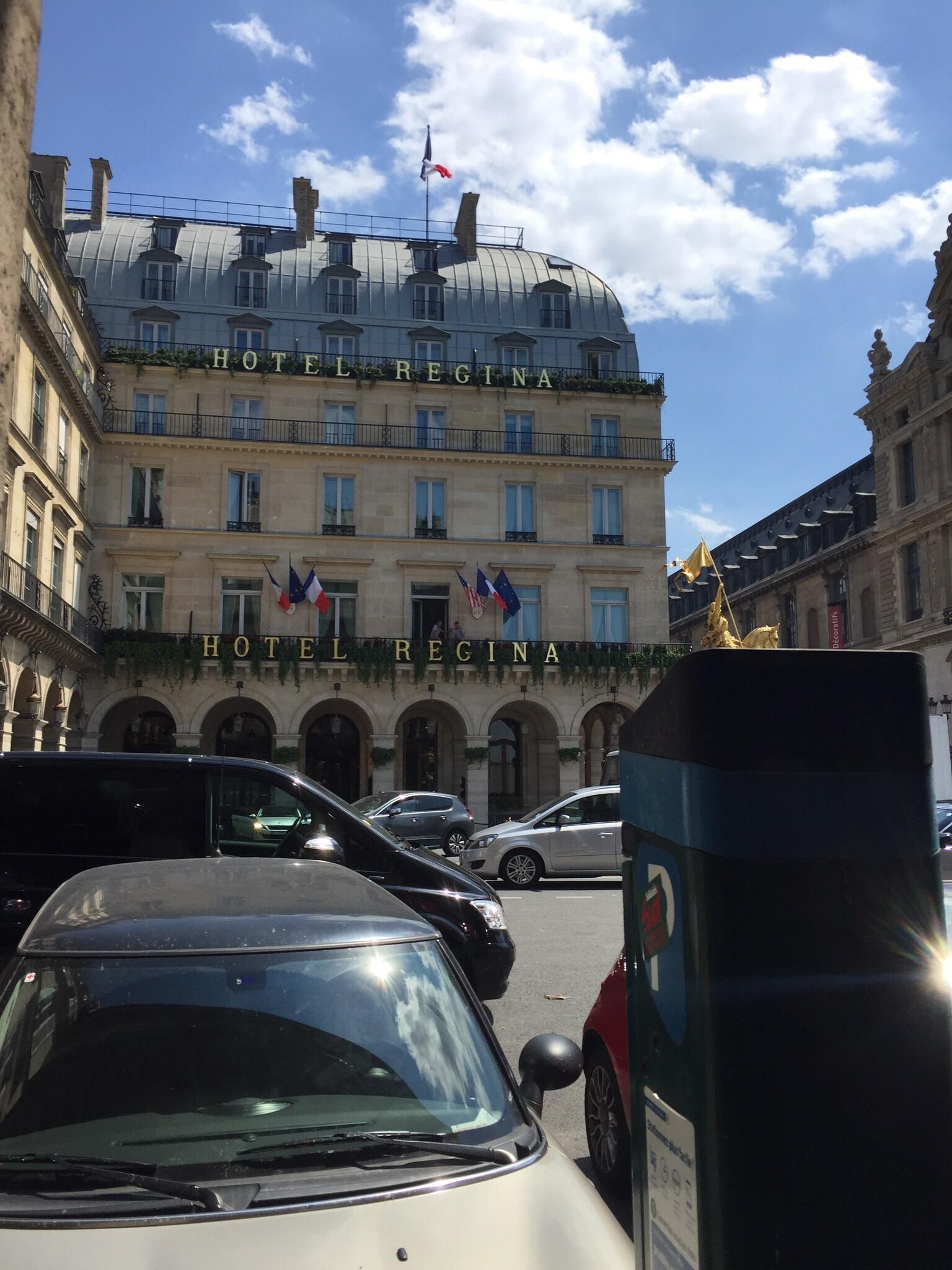 View of Hotel Regina from small bistro