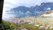 Vista Lago-montagne dalla camera.