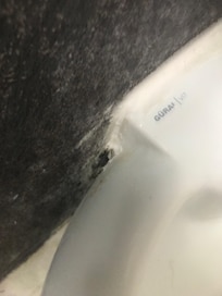 Joint silicone pour colmatée la cassé
