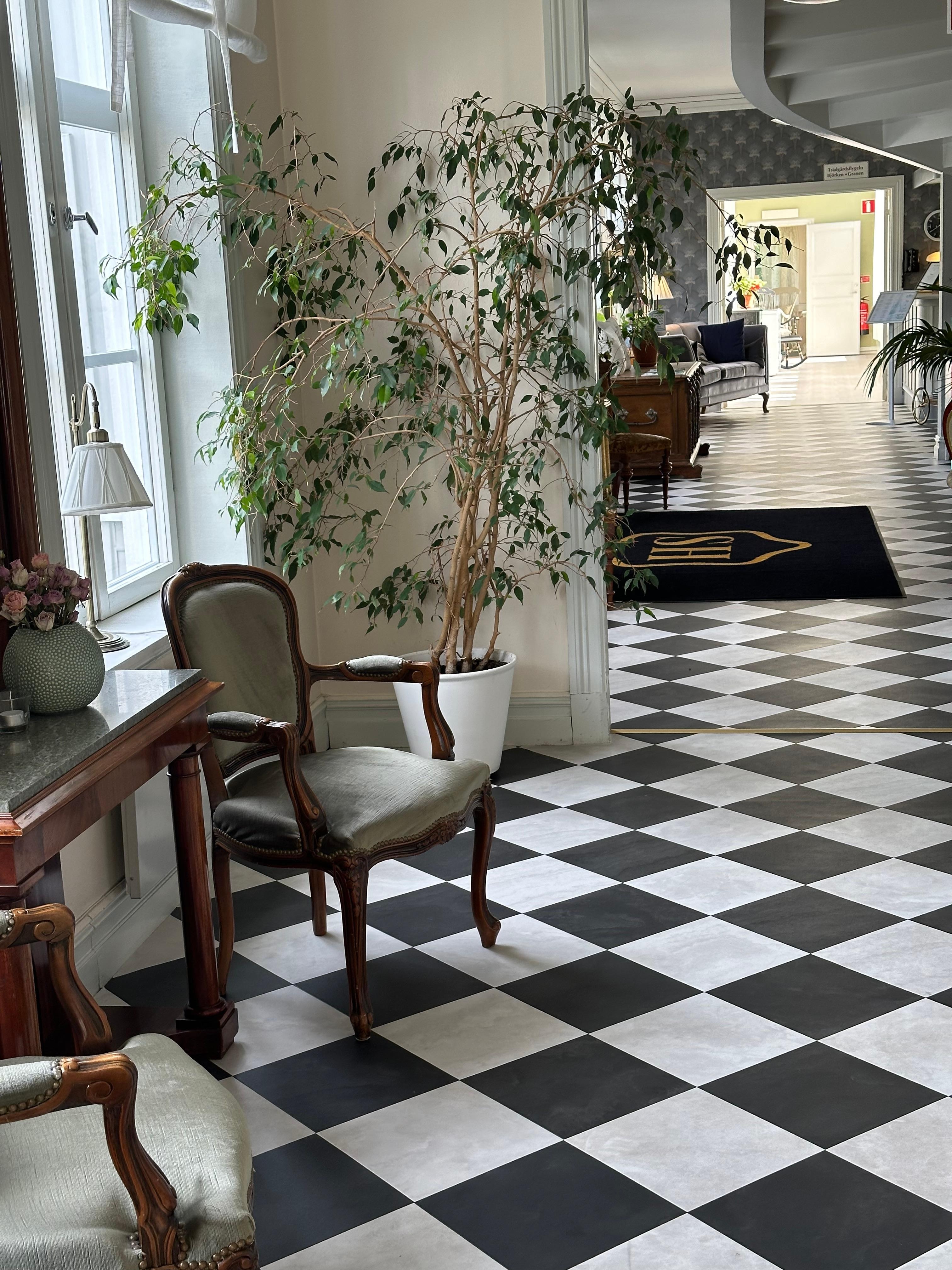 Maleri galleri salgsutstilling.
Flotte bilder.