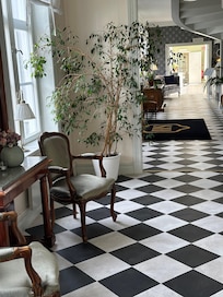 Maleri galleri salgsutstilling.
Flotte bilder.