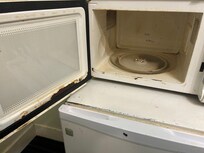 Appliances were all in VERY poor condition