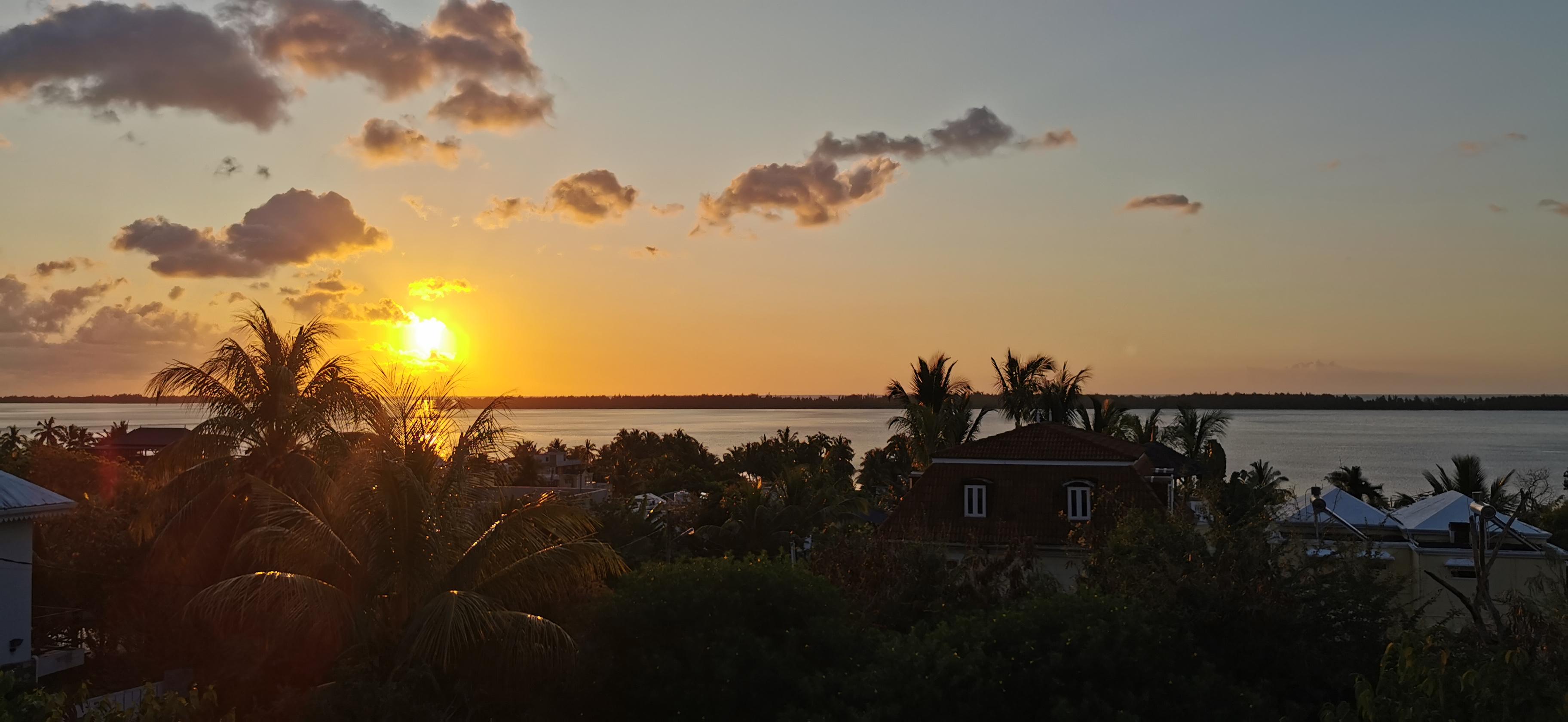 Sonnenuntergang vom Zimmer 7 aus 