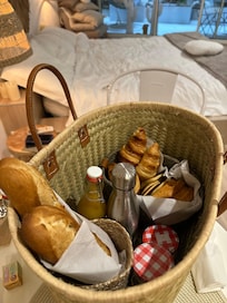 Petit déjeuner sur mesure et frais du jour