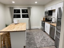 Eat in kitchen
