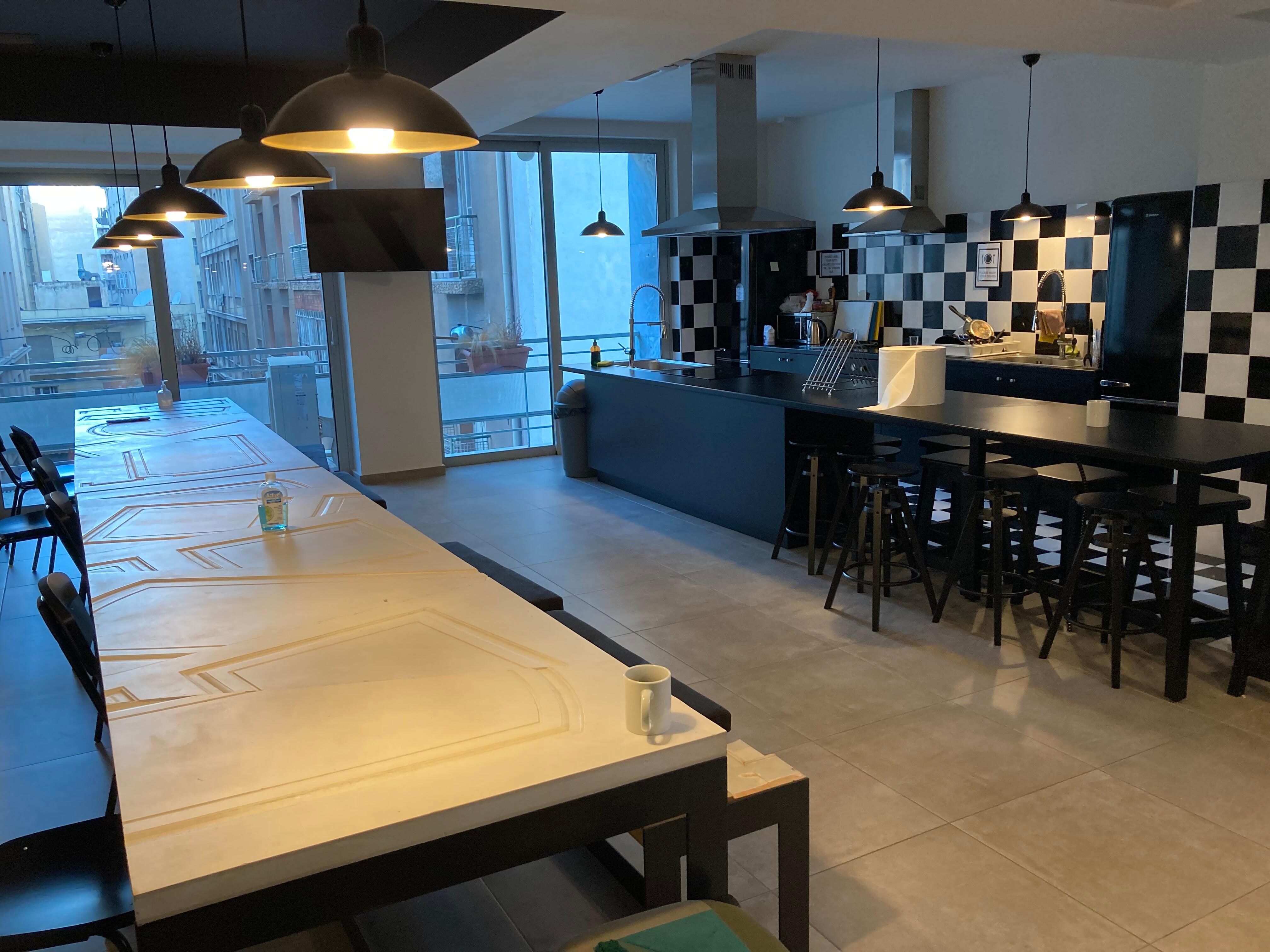 Community kitchen