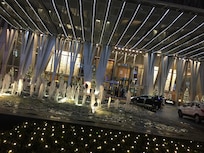 Entrén till hotellet.