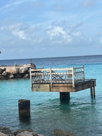 Sentar e apreciar o mar