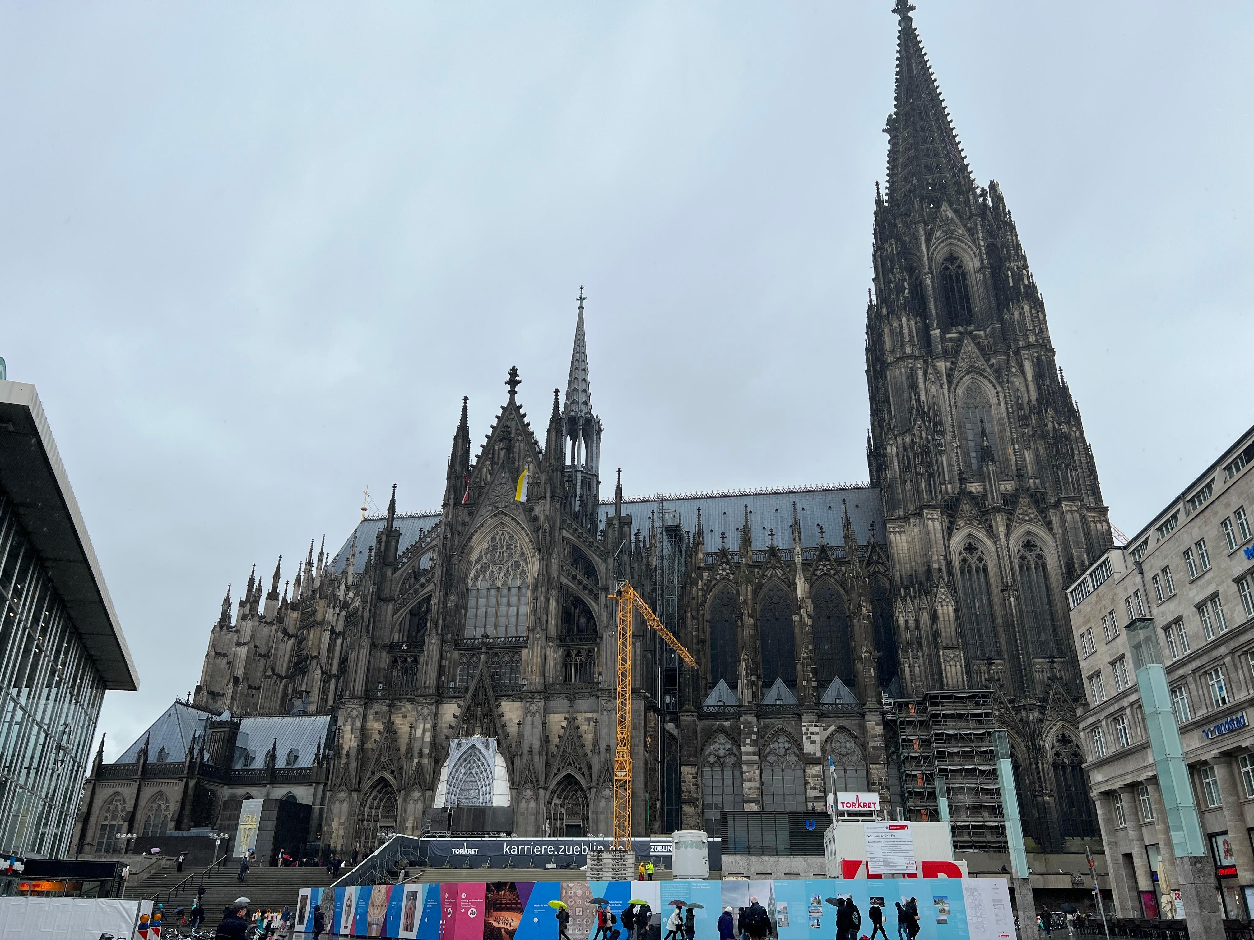 Kølnerdomen kort gåtur fra hotellet. 