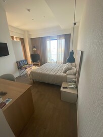 Rummet från dörren