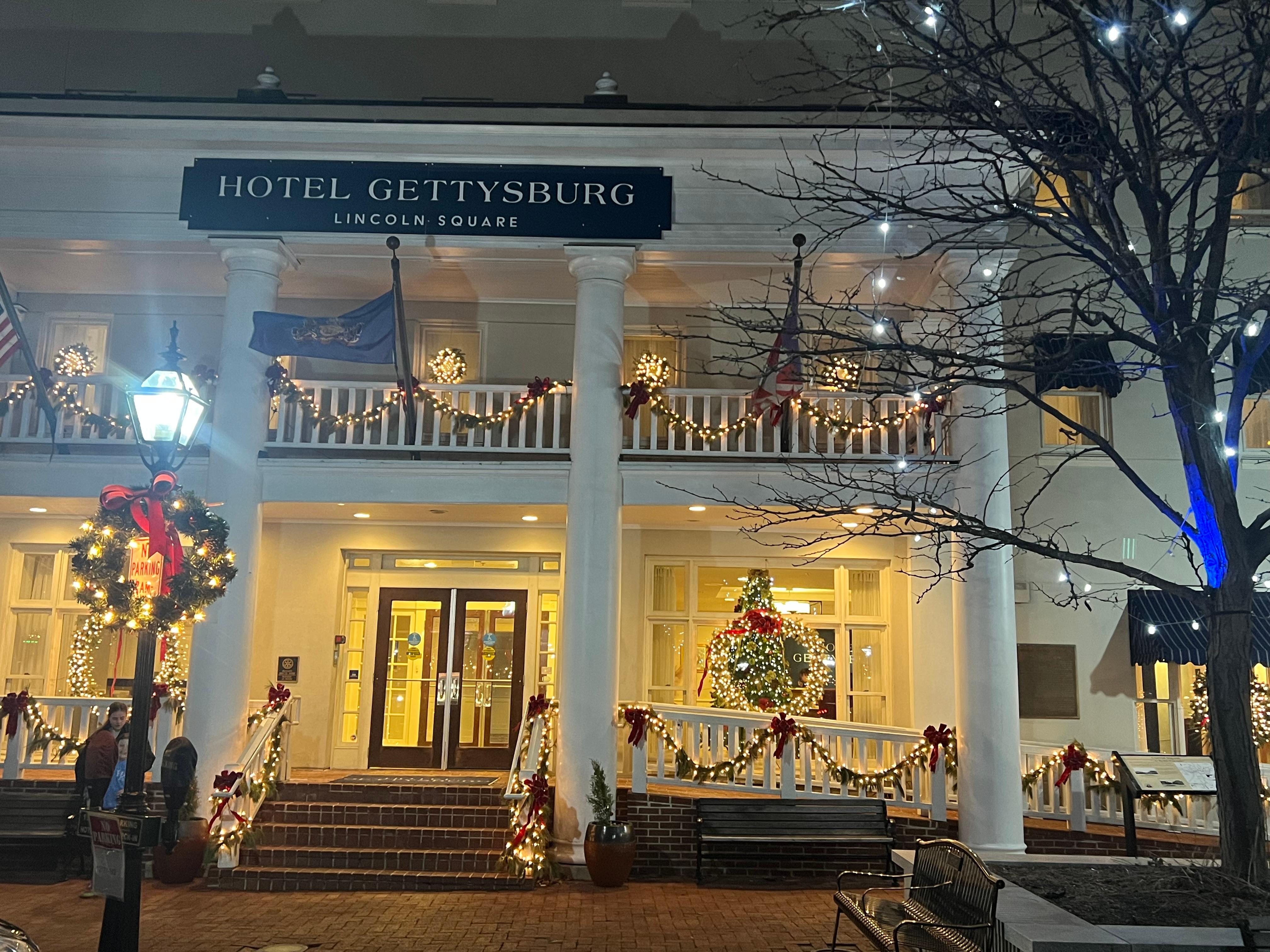 Gettysburg Hotel is beautiful at Christmas 