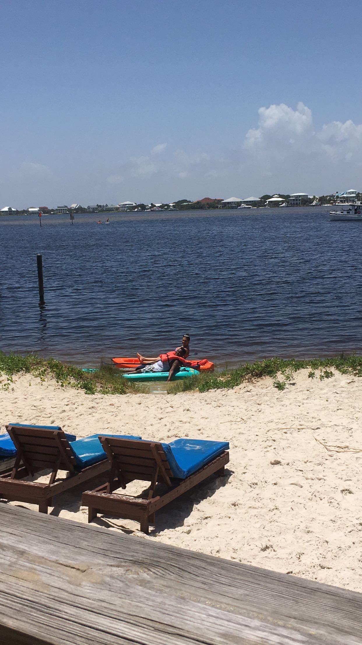 Free kayaking on bayside of beach