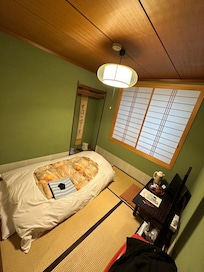 Tatami room for single person