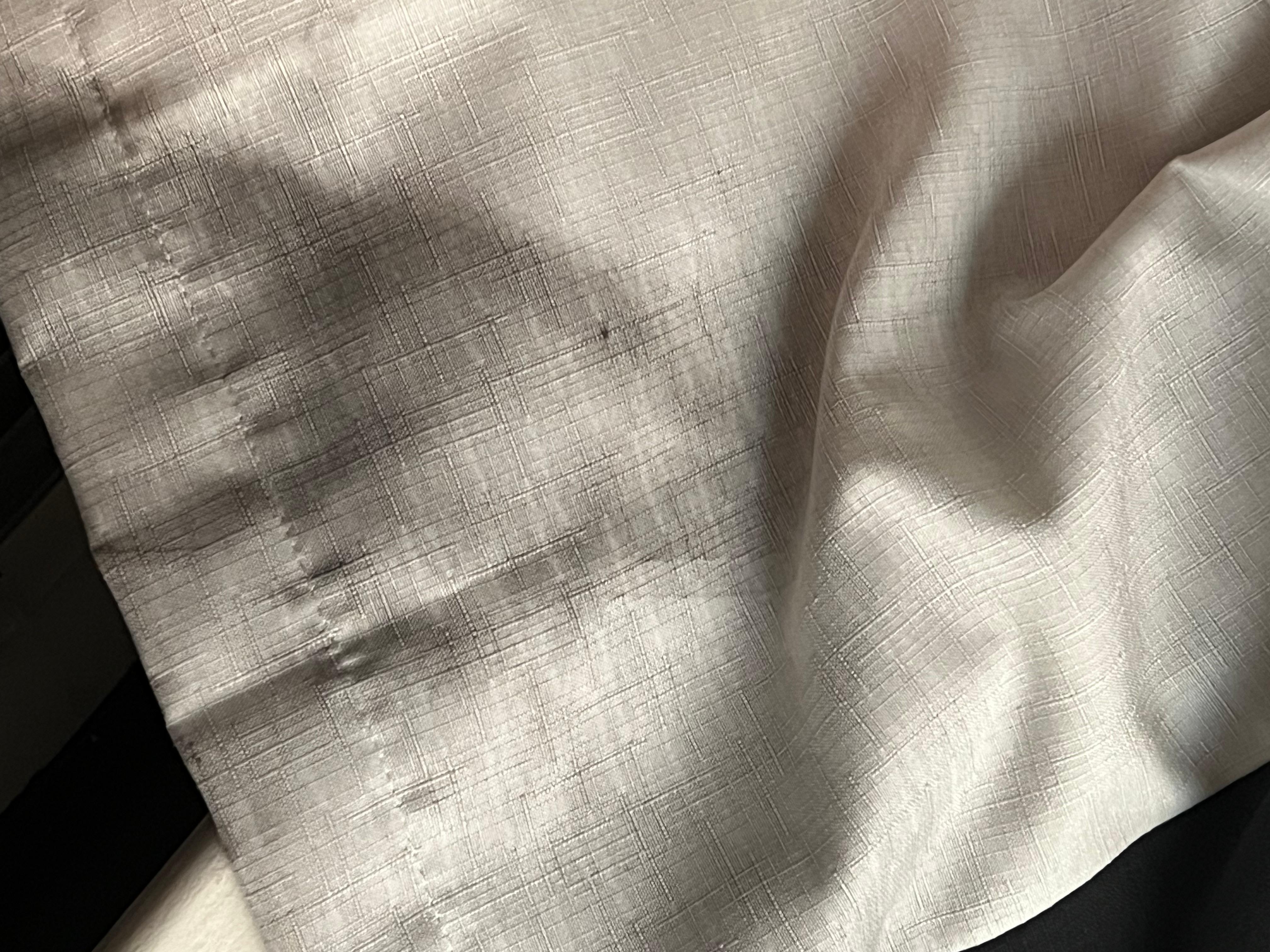 The dirty curtain