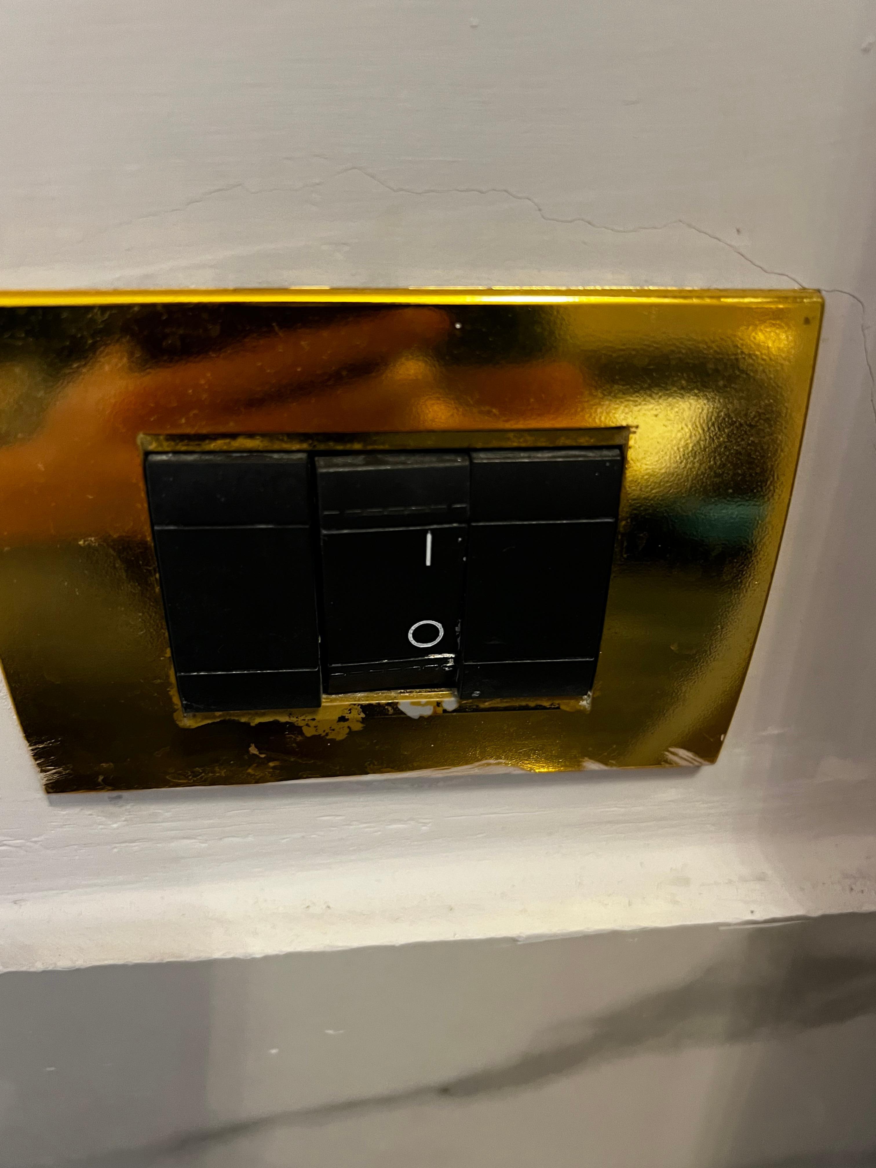 One of the switches that failed to turn the tub’s jets off.