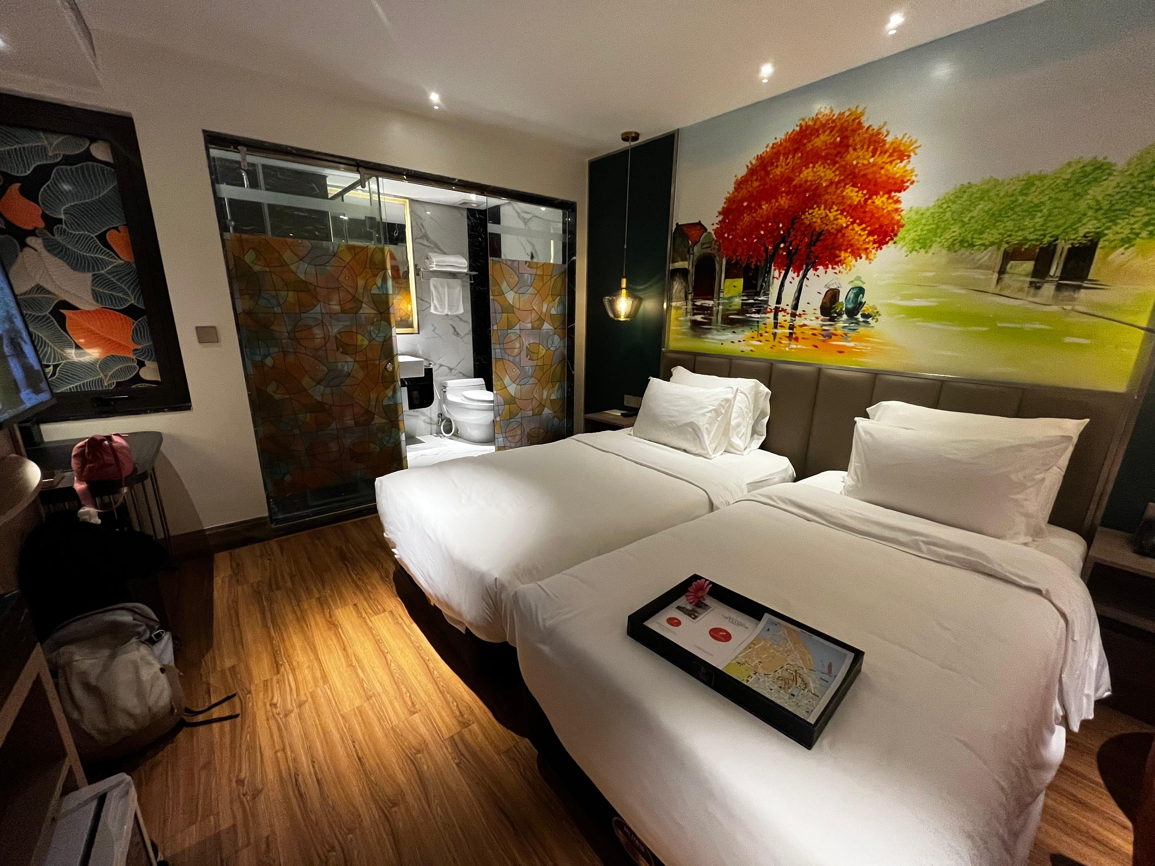 Room without window. The room is great and no window was absolutely fine.