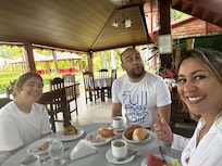 Café da manhã muito bom, inclusive premiado.