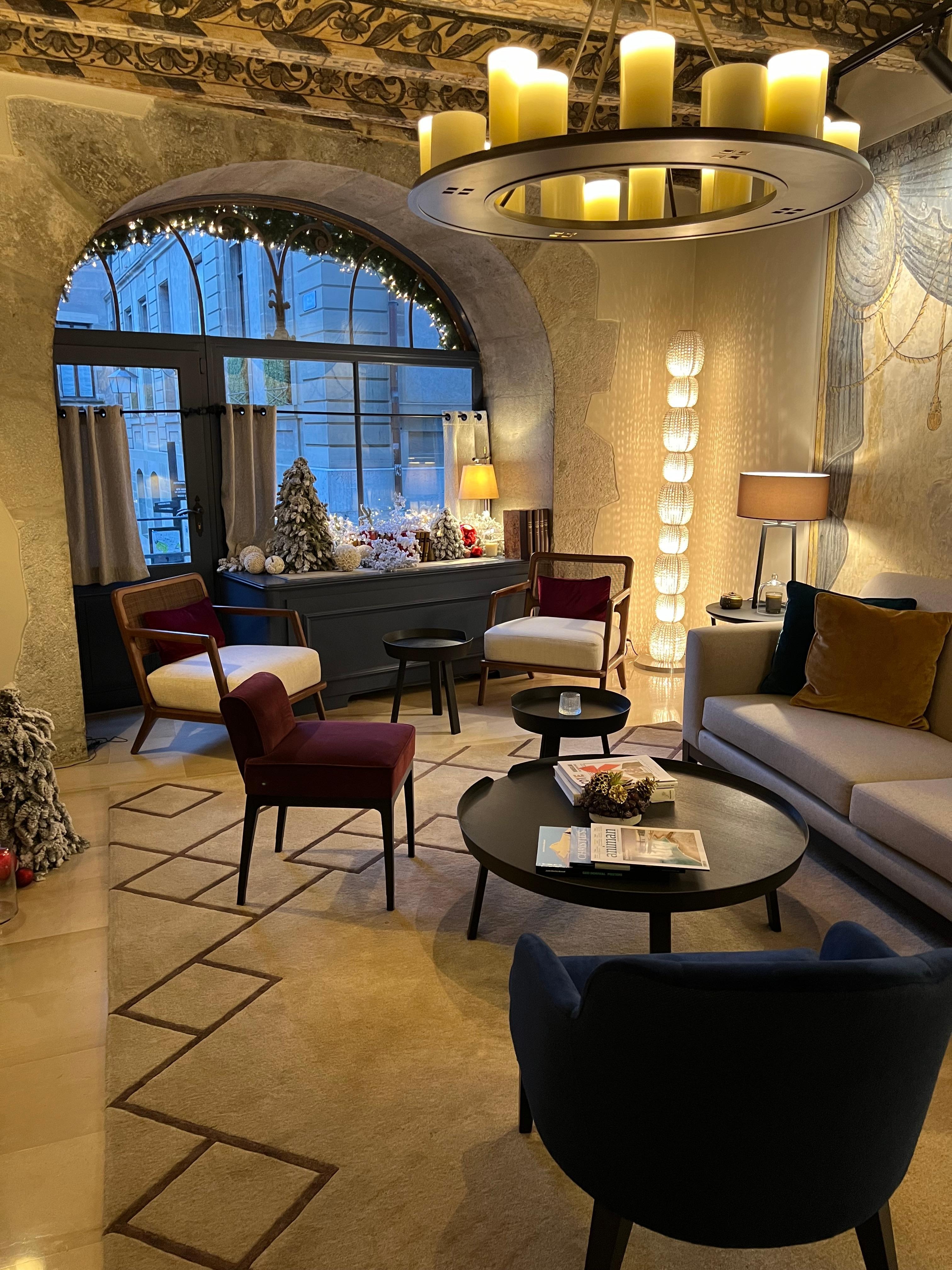 Support room to the reception 